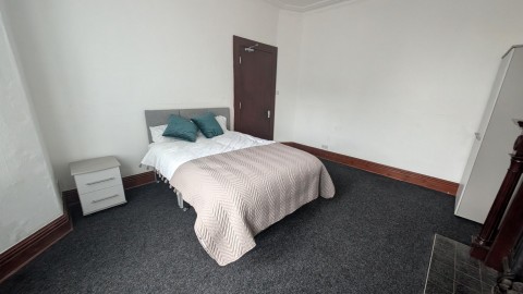 Oriel Road, , Liverpool, L20 7AH - EAID:summit, BID: