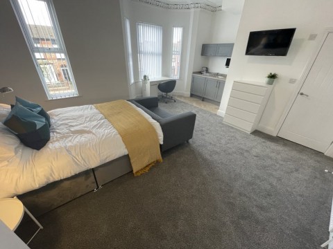 Bedford Road, , Birkenhead, CH42 2AW - EAID:summit, BID: