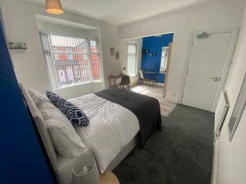 Grange Road West, , Birkenhead, CH43 4XG - EAID:summit, BID: