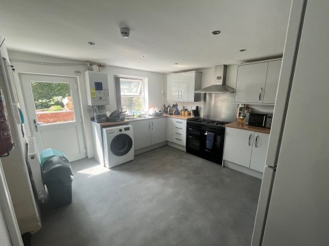 Victoria Road, , Liverpool, L13 8AL - EAID:summit, BID: